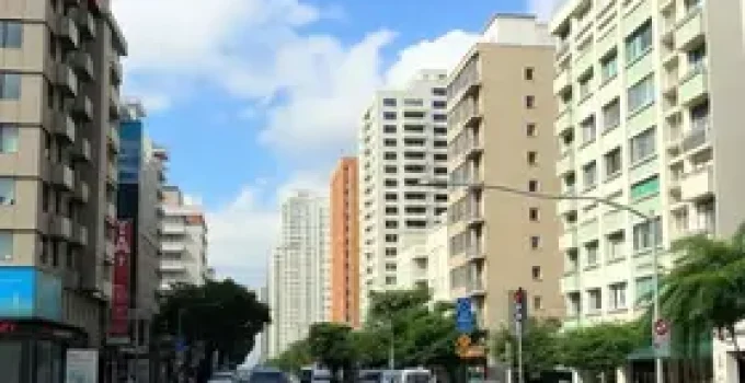 Av. Paranaguá, 1972
